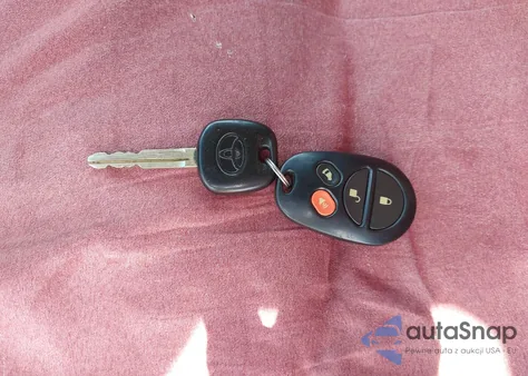 2004 Toyota Sienna Le from USA, damaged, VIN 5TDZA23C74S123058